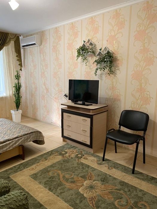 Сдам 3-х ком Квартиру Посуточно в Одессе по Пр Добровольского 131