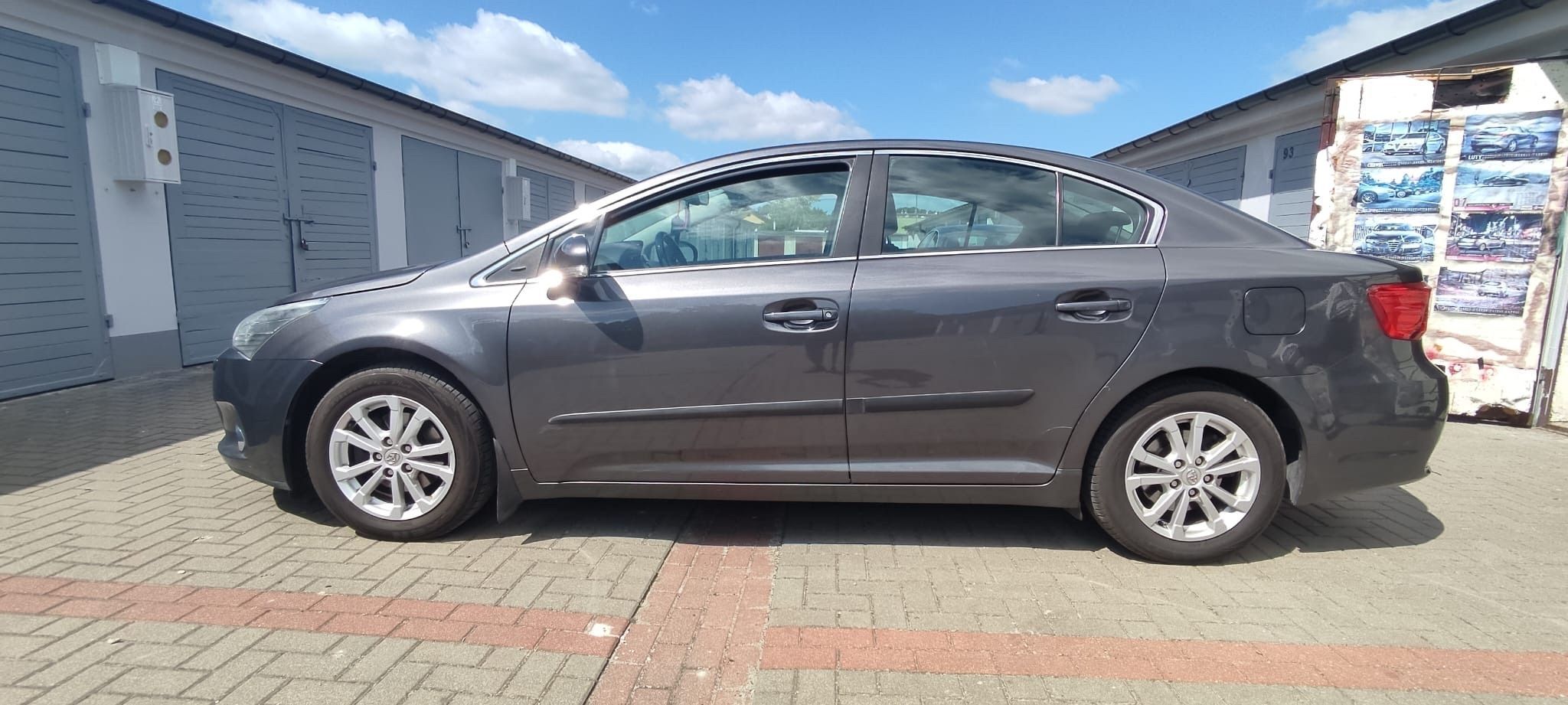 Toyota Avensis Sprzedam Toyota Avensis 1.8 benzyna