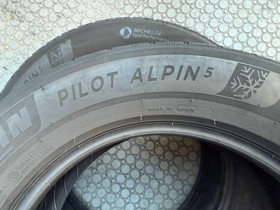 235-55 R17 103V Michelin Pilot Alpin 5 4шт