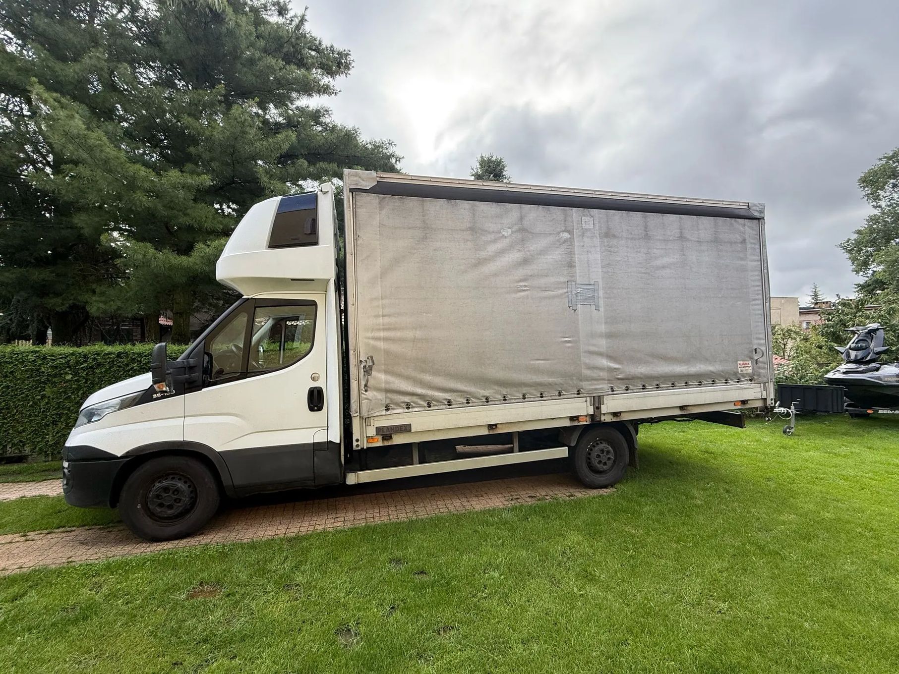 Iveco Daily  Auto dostawcze plandeka