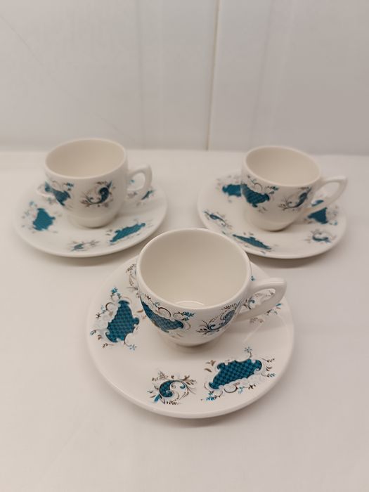 Conjunto Antigo 3 Chávenas e 3 Pires Café da Cesol