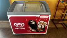 Witryna na lody metrowa w pelni sprawna