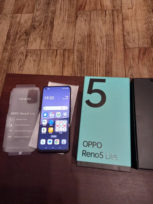 Oppo Reno 5 lite