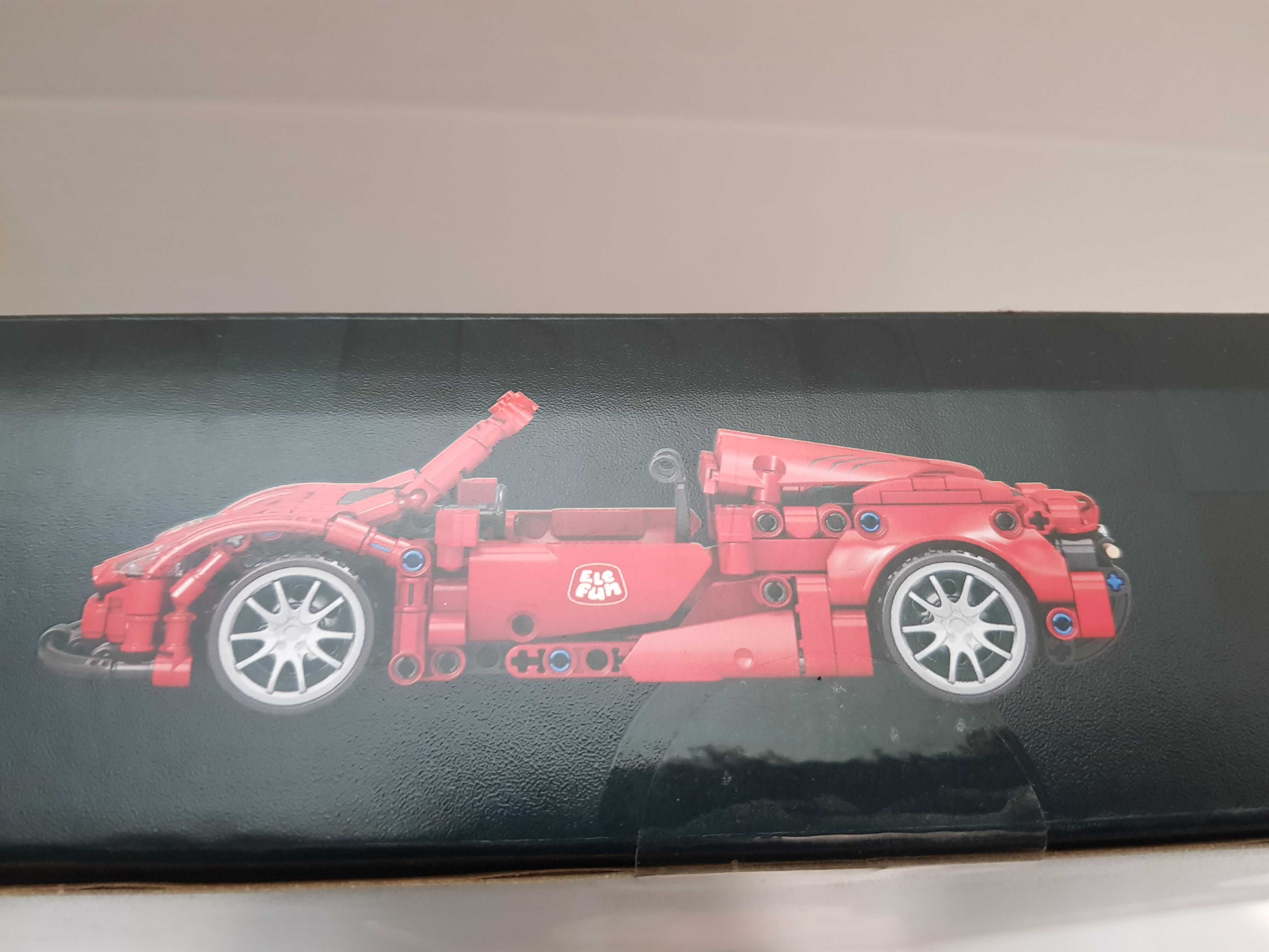 Klocki Elefun Racing Car czerwony ferrari 450el. napęd ruchome el.