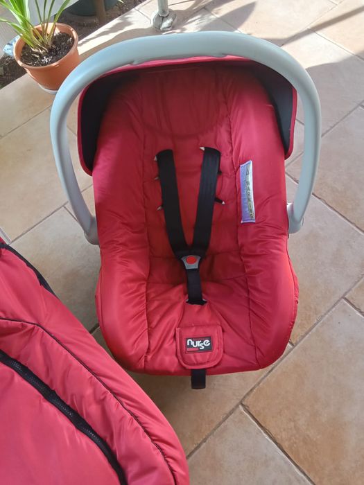 Alcofa e ovo para bebê