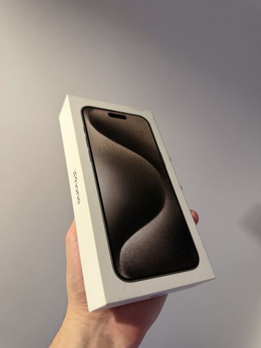 Iphone 15 pro max 256 gb natural titan igla