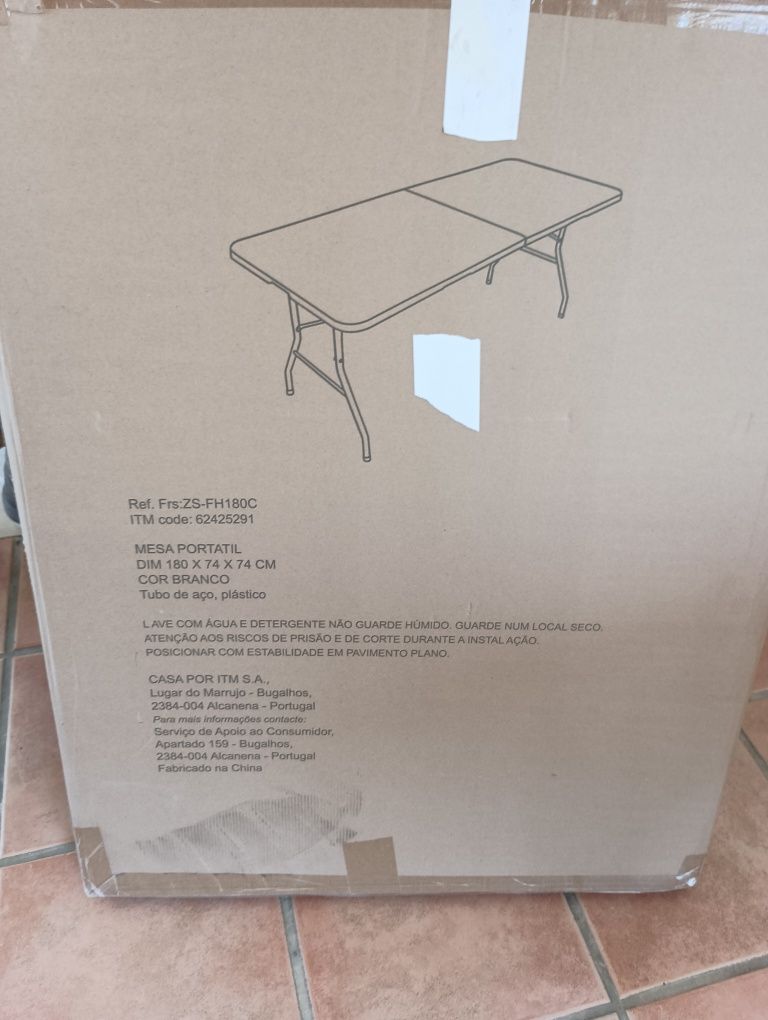 Mesa portátil branca