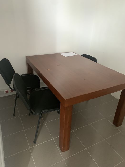 Mesa de reuniões