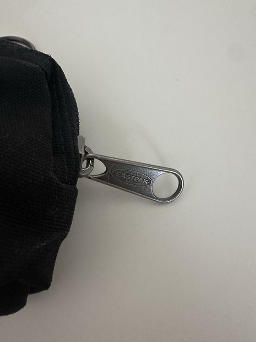 Porta moedas - eastpak