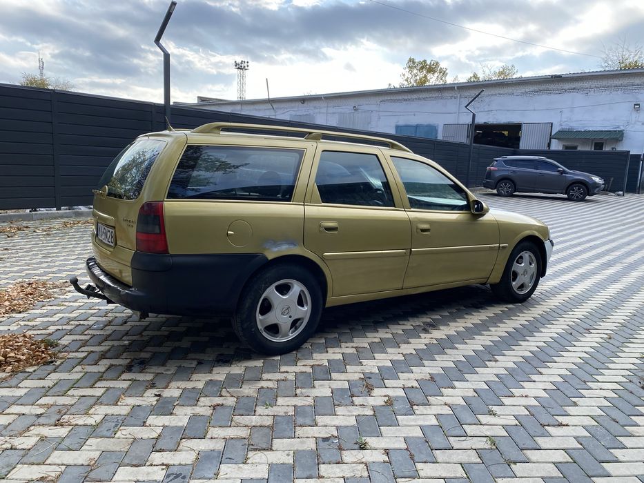 Opel Vecrta B 1,8 бензин