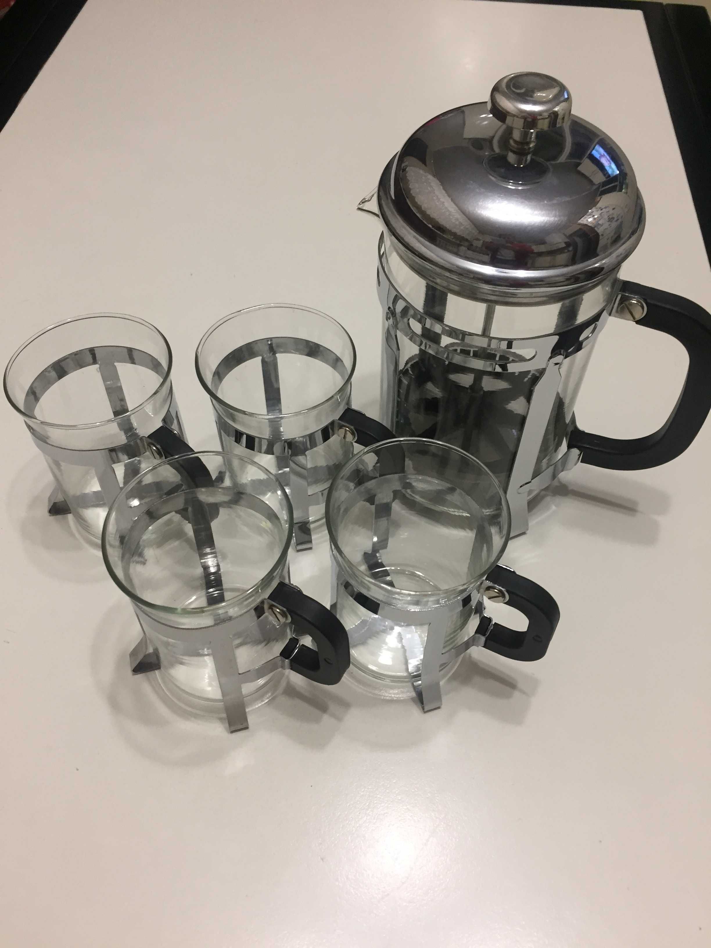 Набір для чаю, кави: френч-прес, 4 стакани з підстаканниками, нові