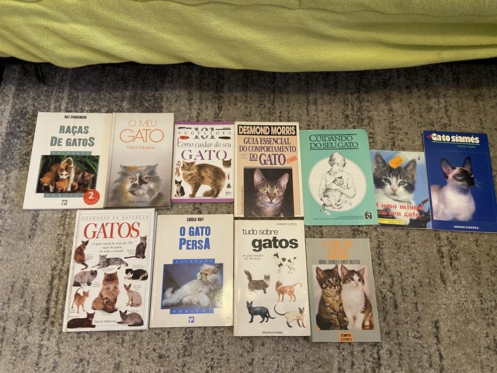 Conjunto de livros sobre Gatos