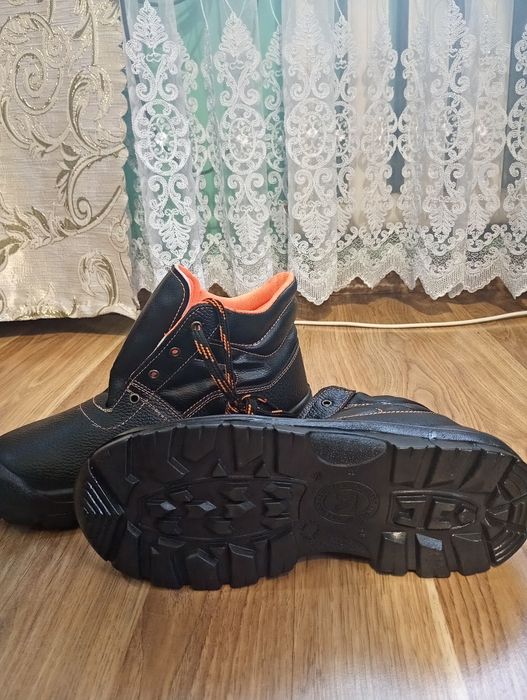 Черевики робочі 44 розмір