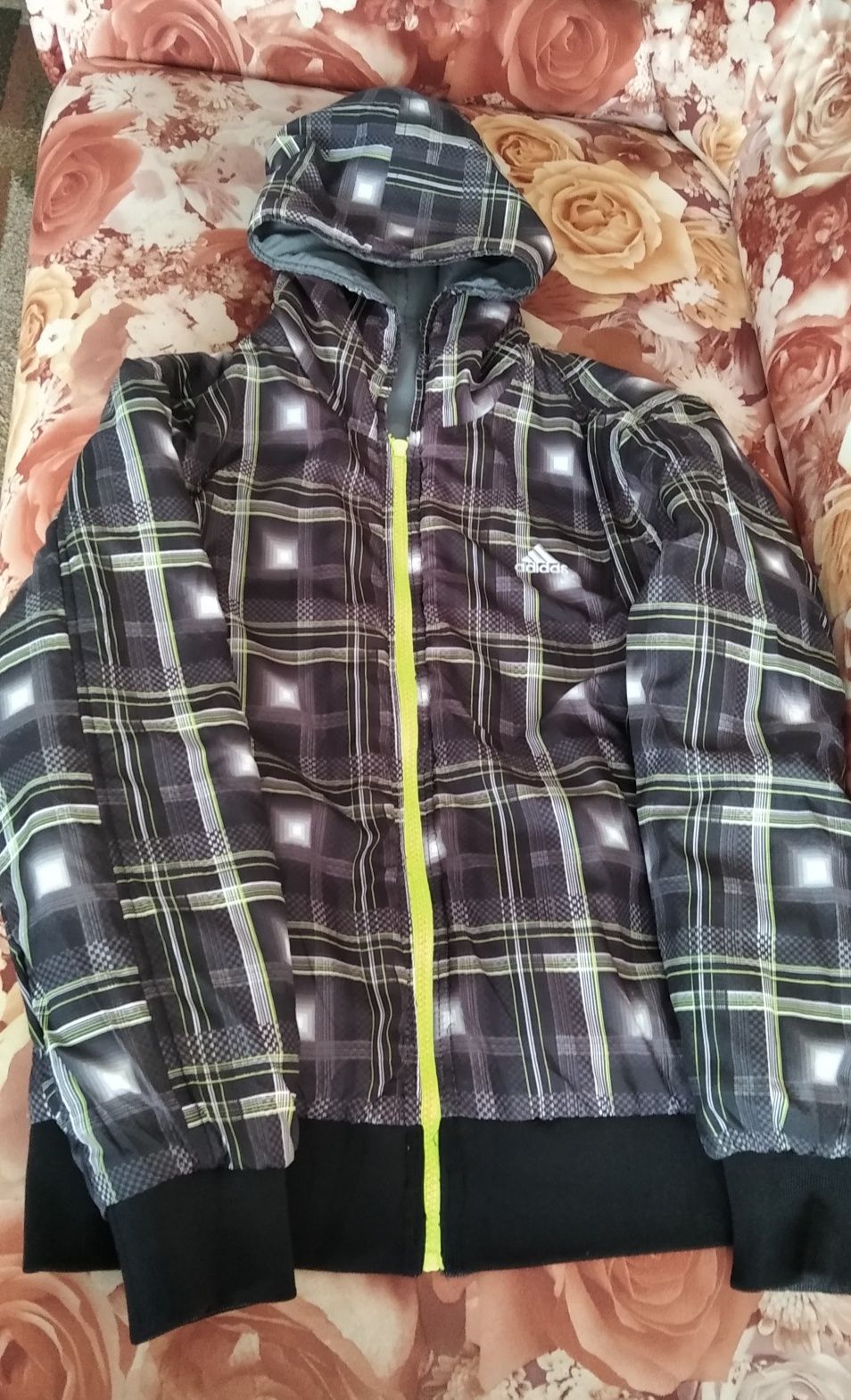 Демісезонна куртка на хлопчика 12 років