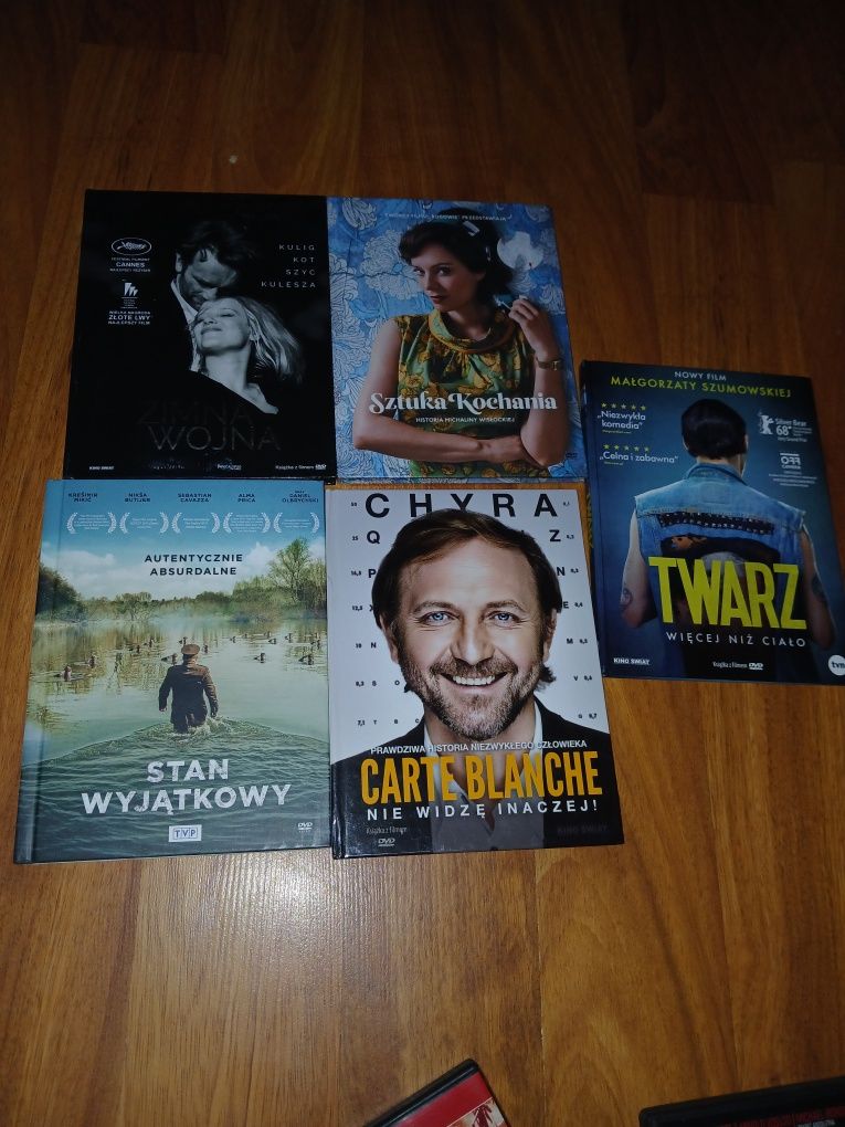 Kolekcja 20 filmów na 18 płytach DVD plus gratis film Głosy