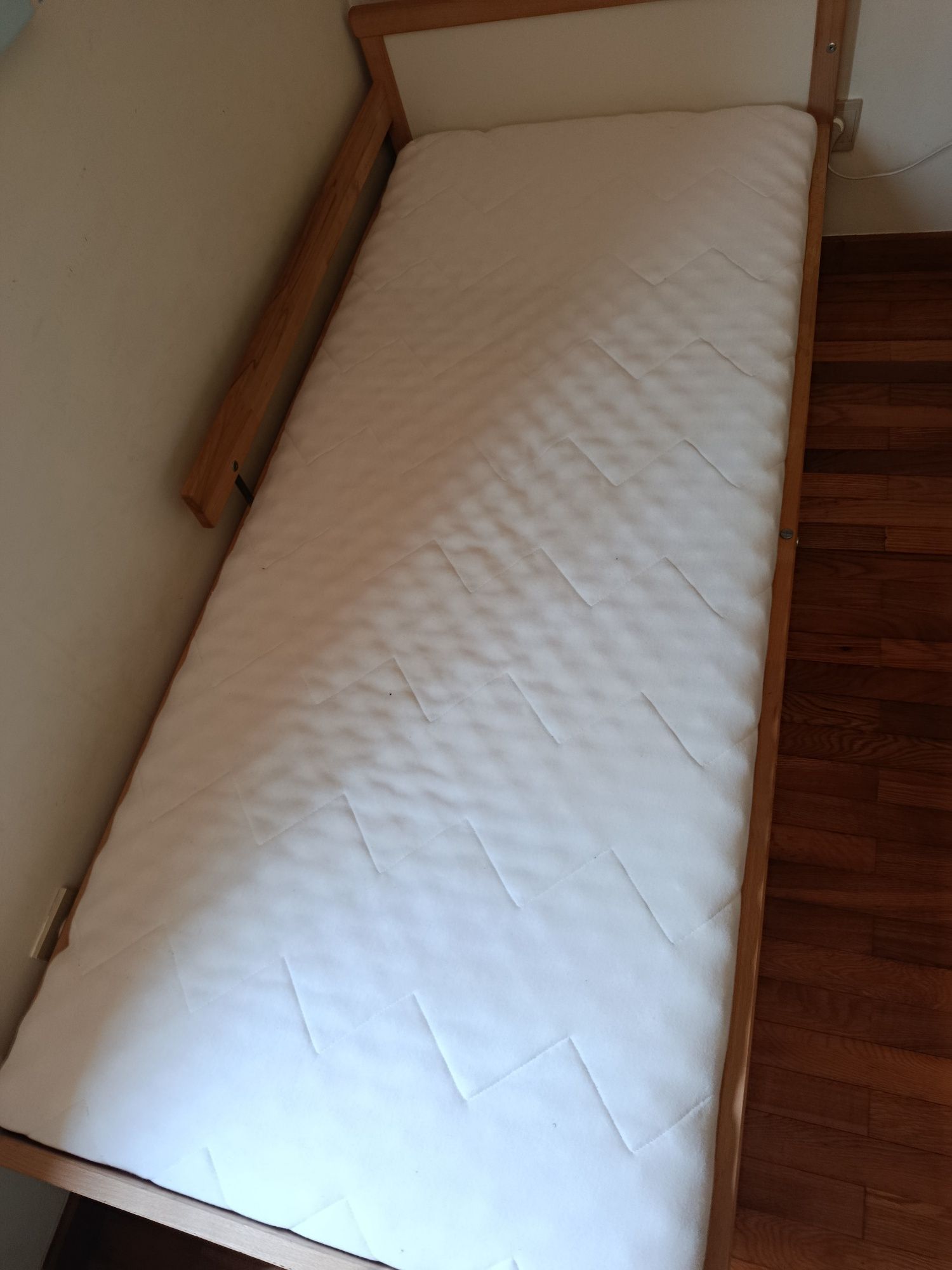 Cama crianças + colchão + protetor