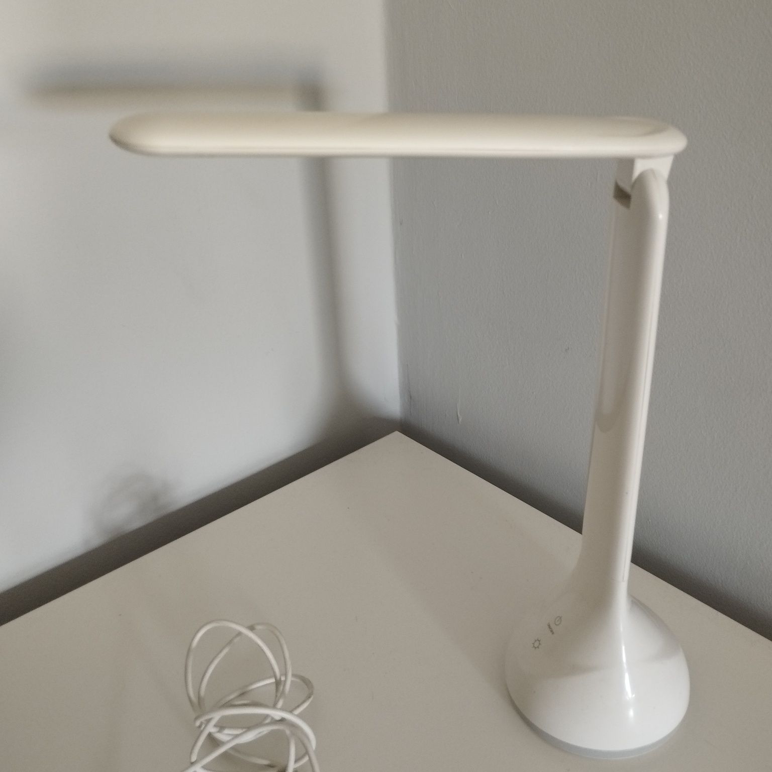 Biała lampka USB LED RGB
