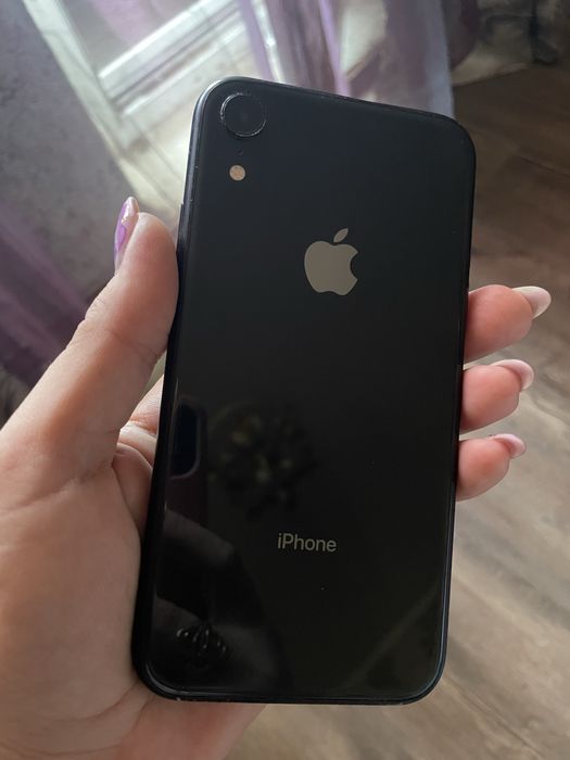 iPhone XR с двухсторонним бронерованным чехлом