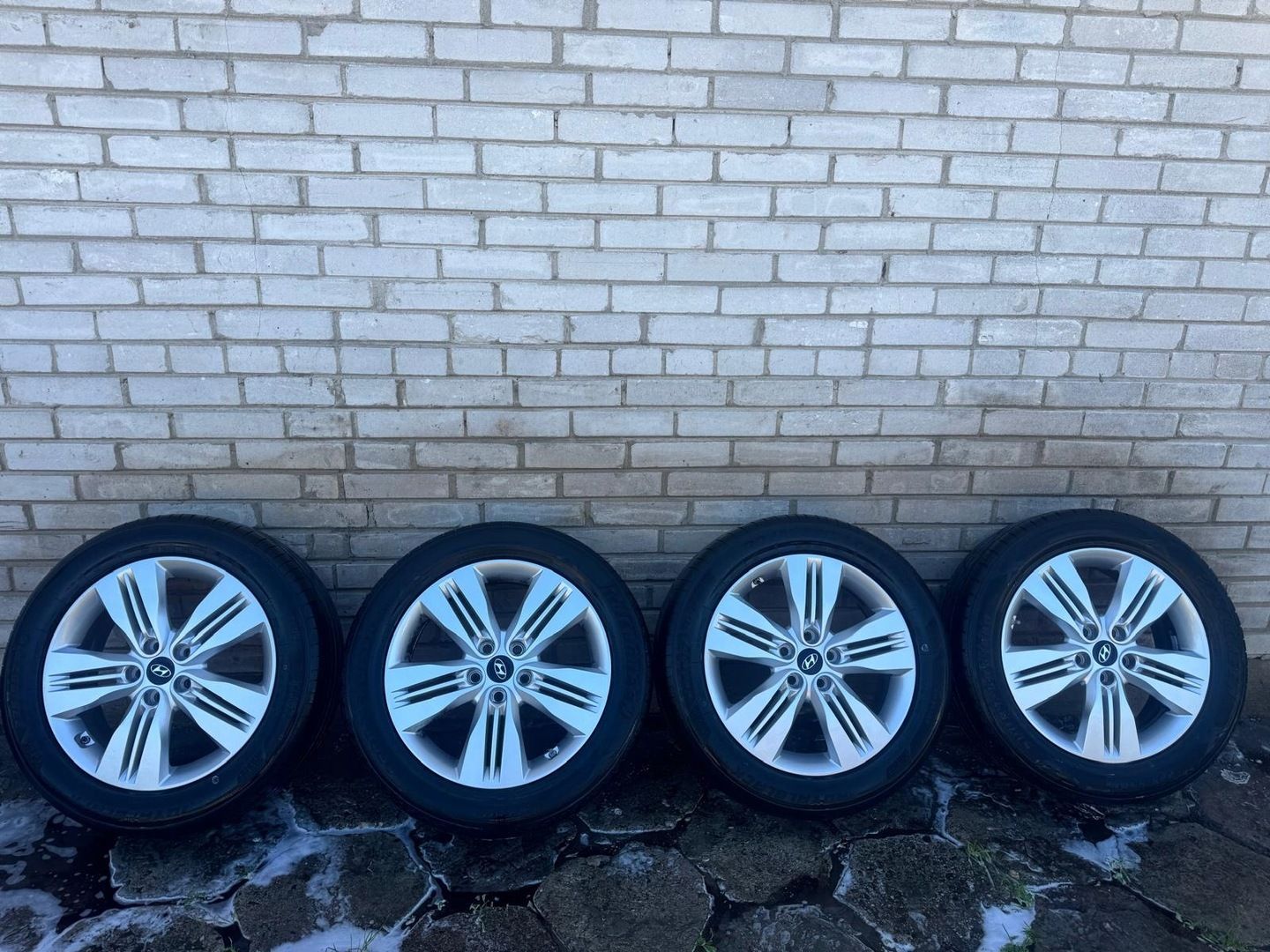 KOŁA FELGI OPONY HYUNDAI 225/60R17 IX35