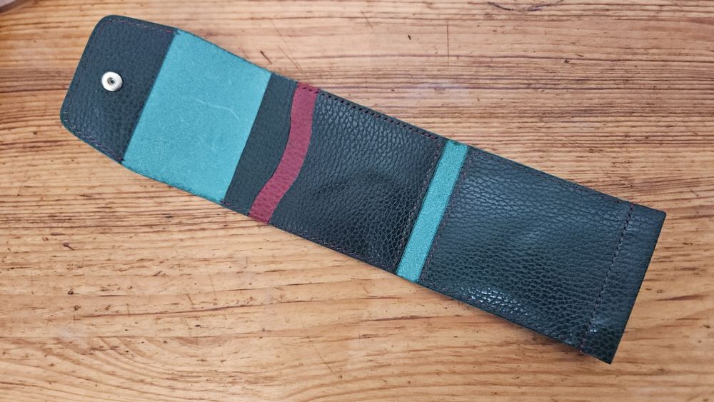 Borubar Skóroszyj - luksusowy portfel z pomysłową bilonówką