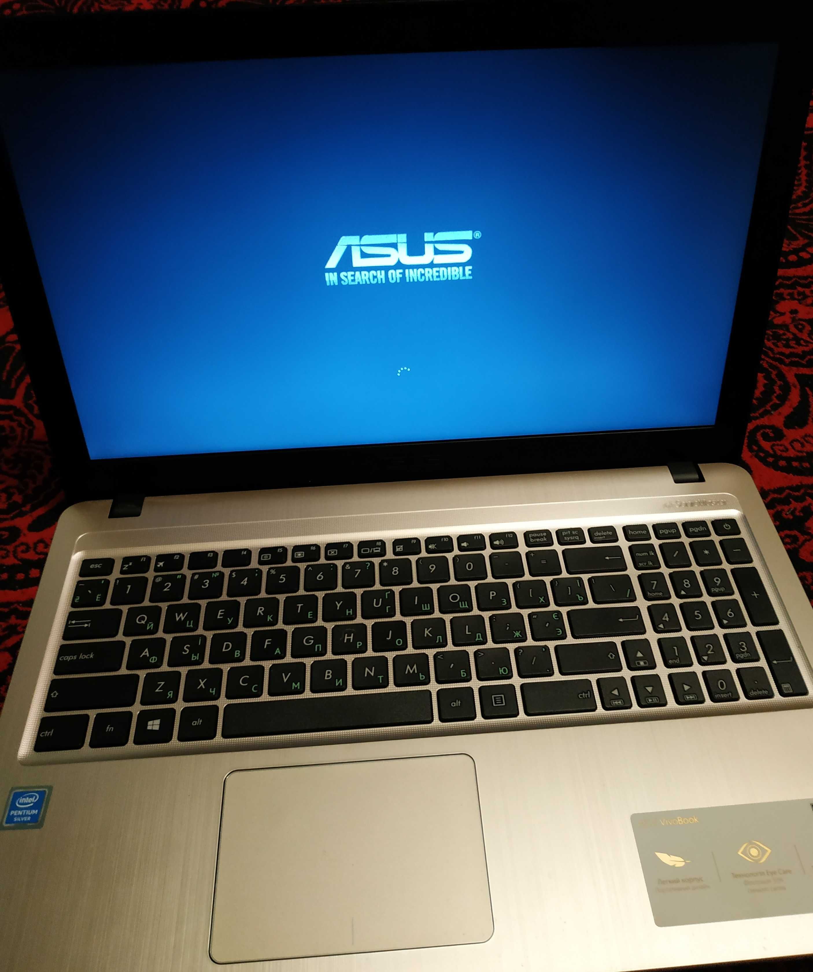 Продам ноутбук ASUS X 540M В НОВОМ СОСТОЯНИИ