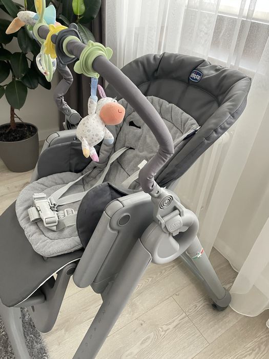 Дитяче  крісло  chicco 0+