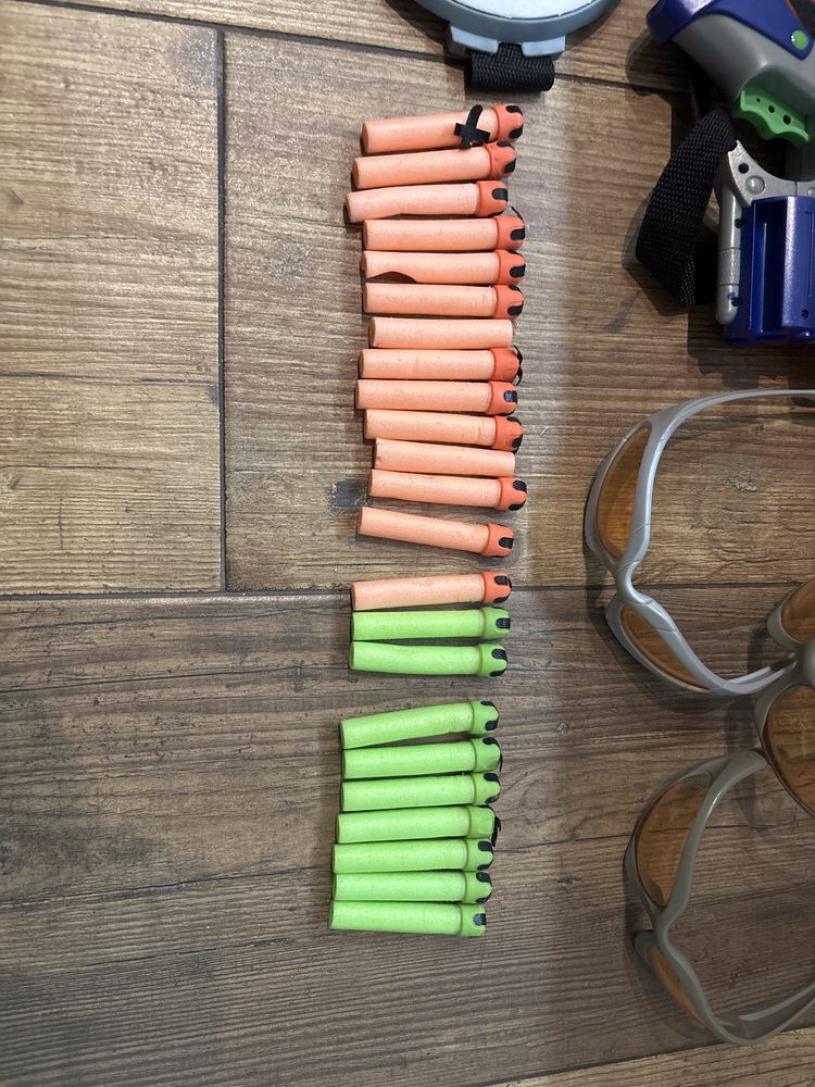 Zestaw NERF (kamizelka, okulary, pistolet, karabin, tarcza)