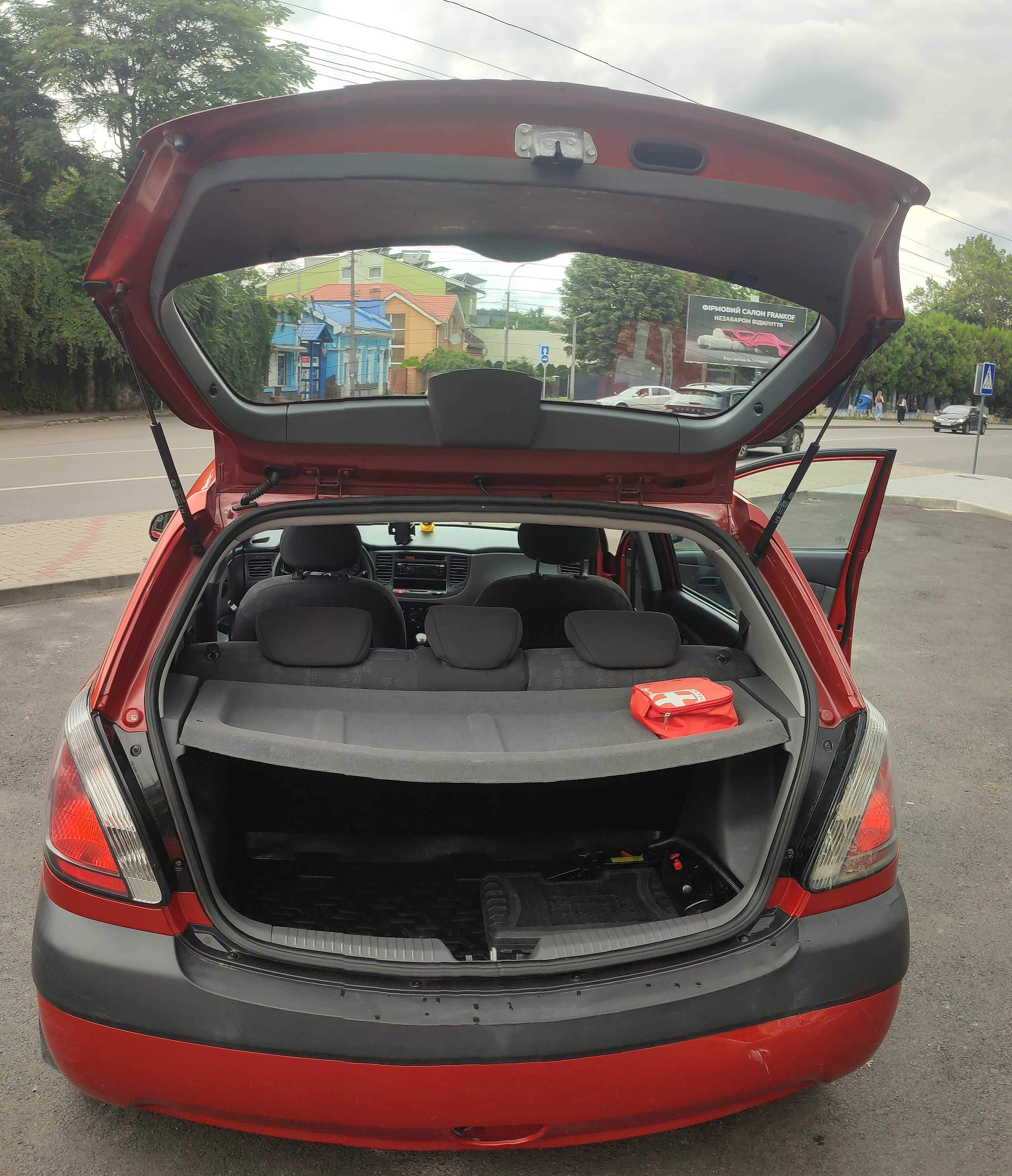 Kia rio 2009 рік