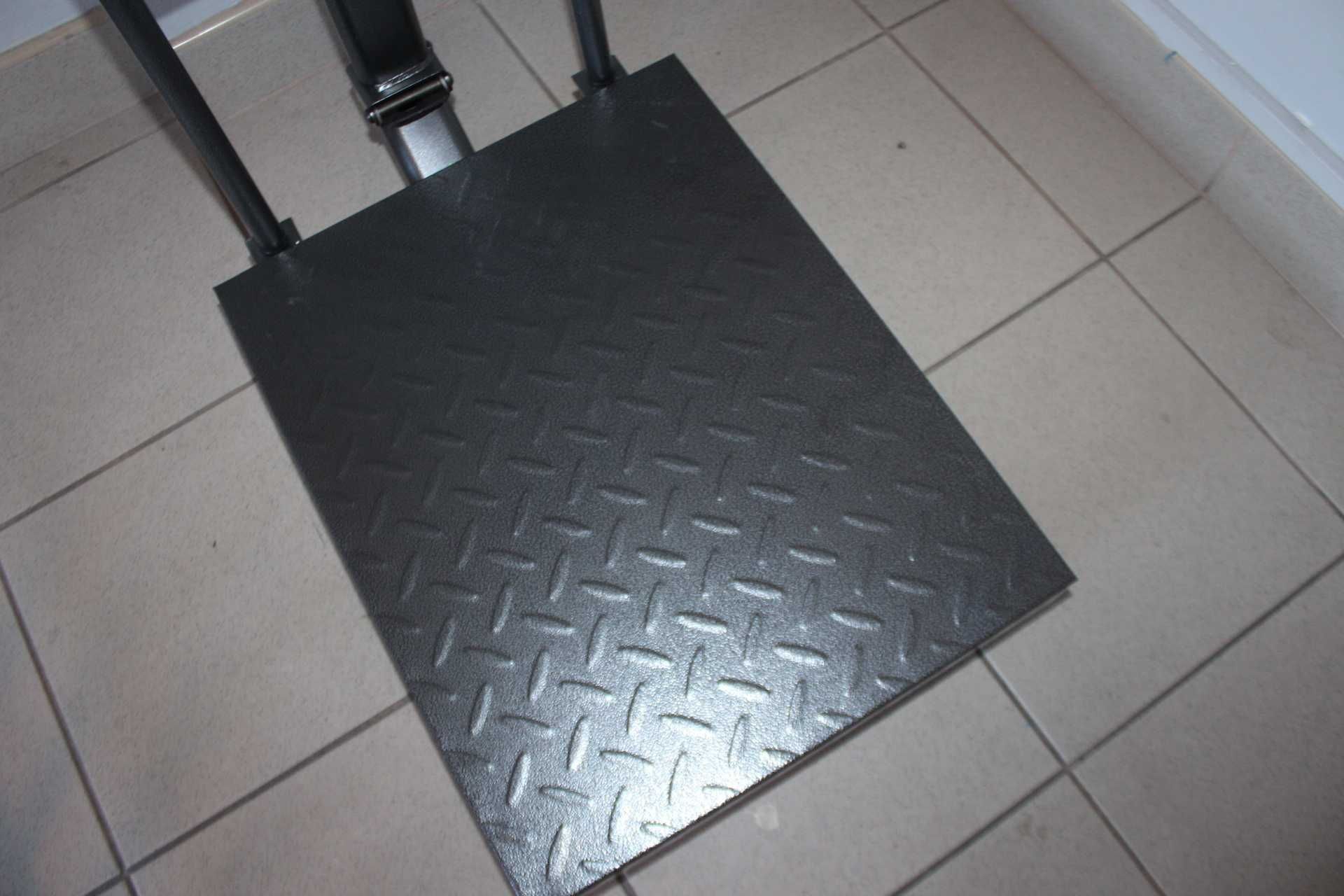 Waga magazynowa przemysłowa sklepowa platforma elektorniczna LCD 300kg