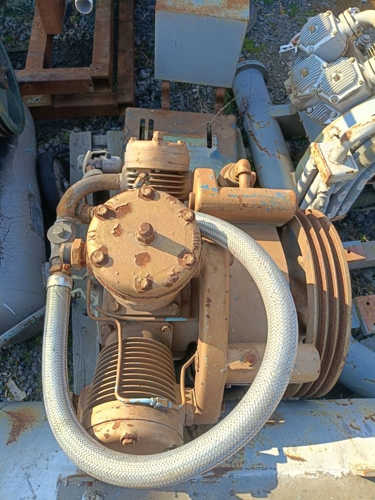 kompreso sprężarka 12bar  Ingersoll Rand 2,26m3