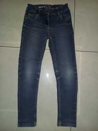 Spodnie jeans r.140