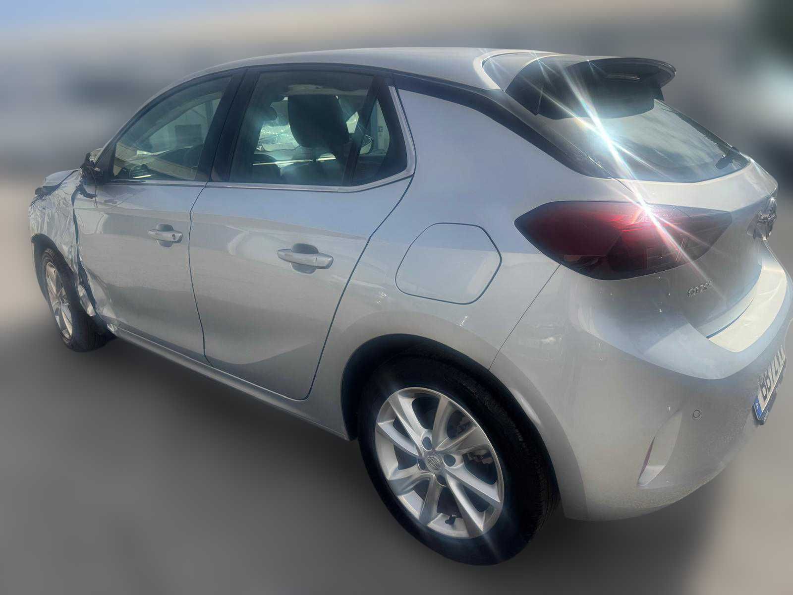 Opel Corsa F Hatchback 1.2 de 2023 Salvado