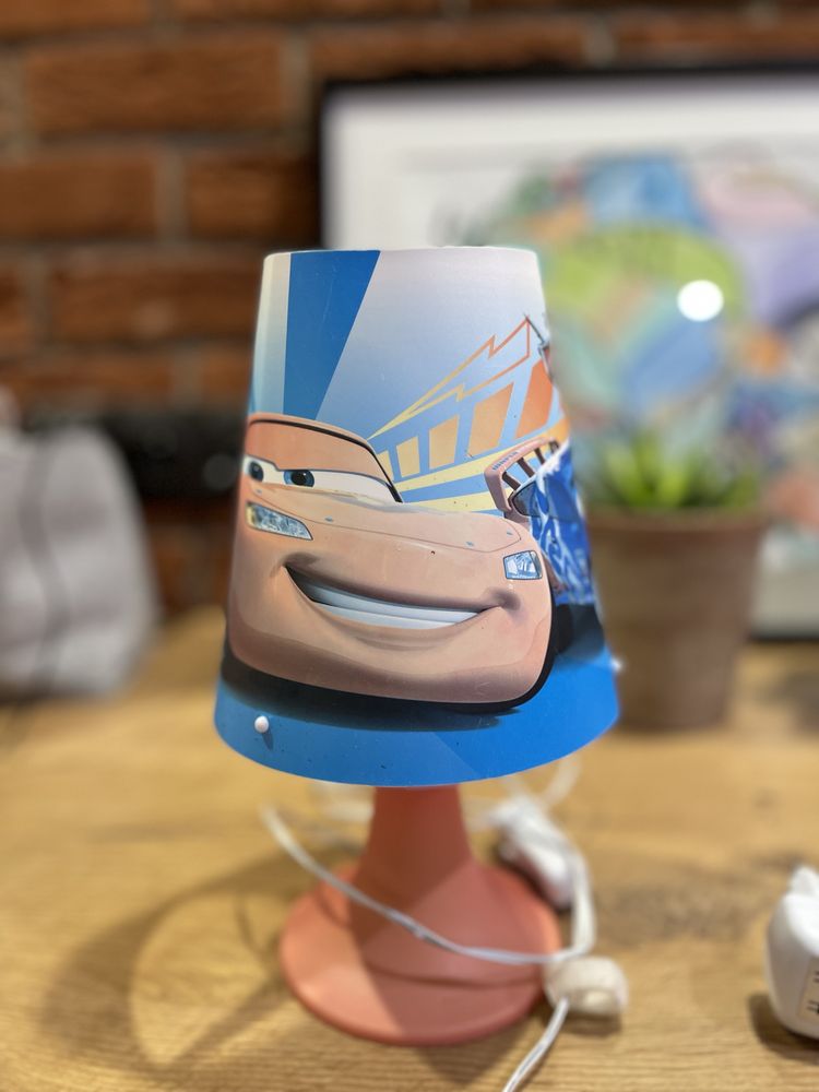 Lampka nocna Auta