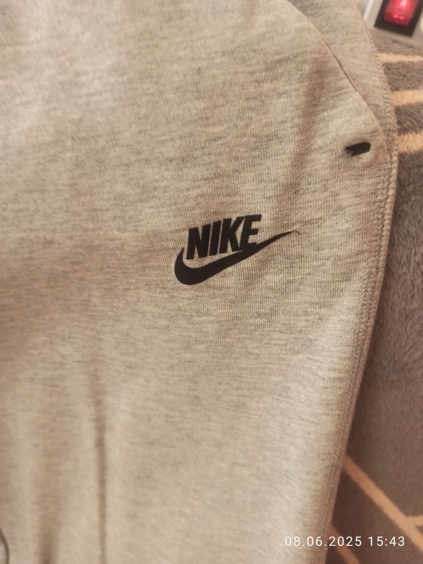 Dres damski Nike  L