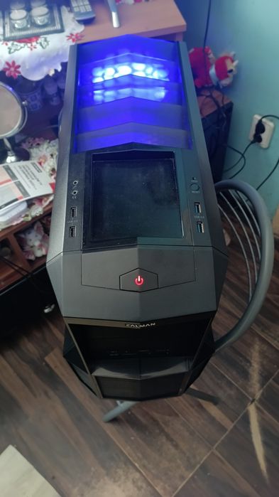 Komputer i7 9700kf 8 rdzeni 32 GB Ram