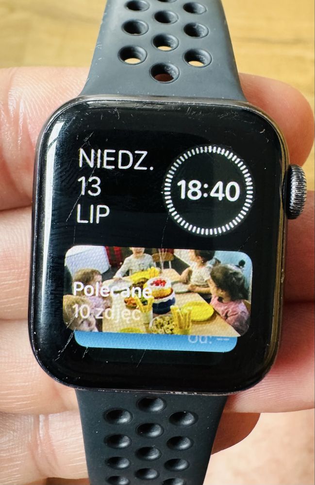 Apple Watch 6 Nike 40mm Space Gray