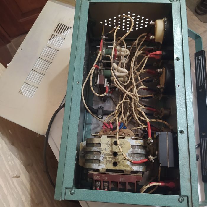 Зарядное устройство,выпрямитель