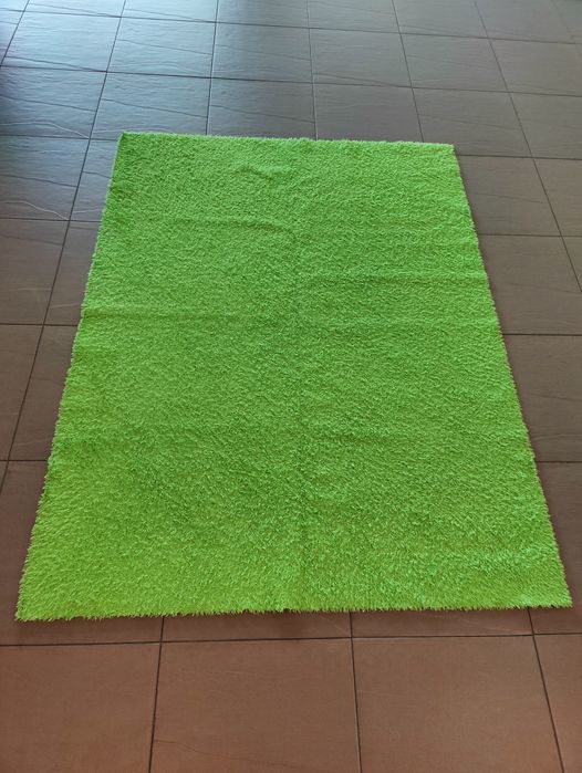 Tapete verde anti derrapante