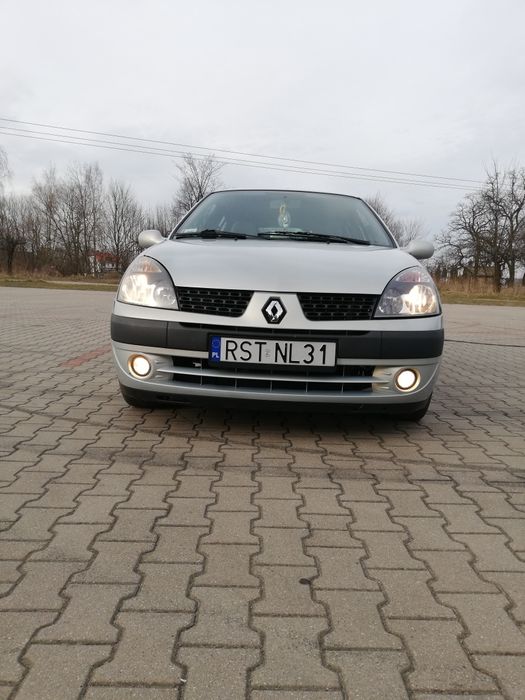 Sprzedam samochód osobowy Reno Clio 2002r.