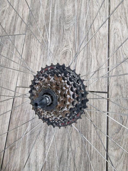 Koła do roweru komplet z prądnicą 28 cali