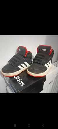 Buty Chłopięce Adidas Hoops r21