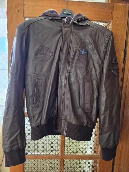 Куртка шкіряна чоловіча з підстібкою на хутрі.