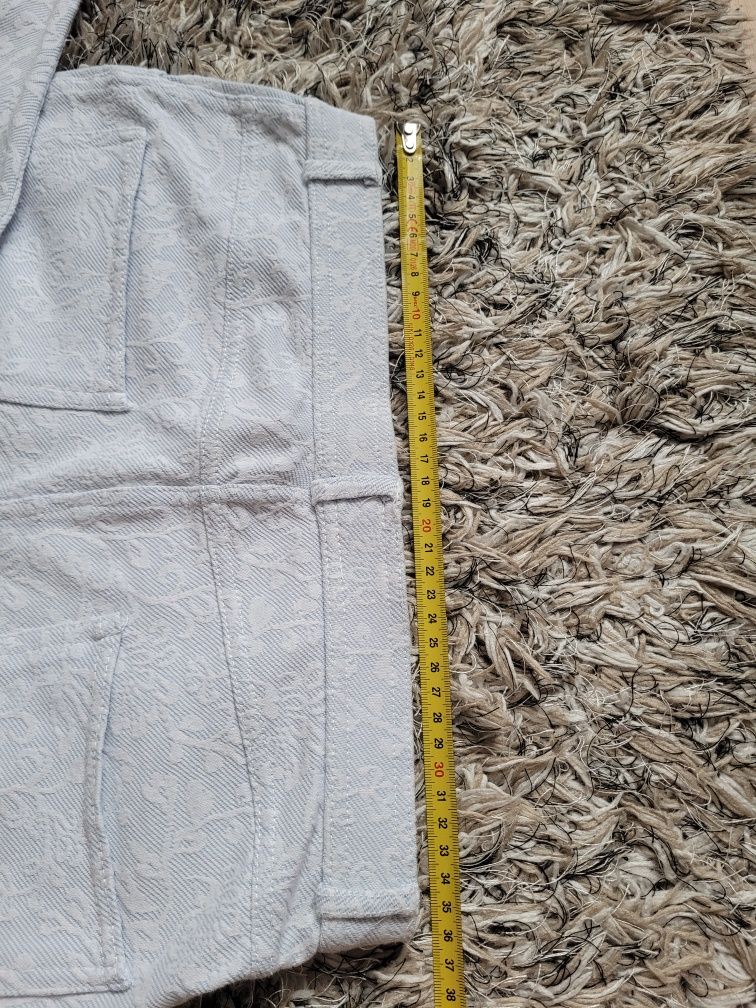 Damskie jasne wygodne spodnie z gumką w pasie roz XL