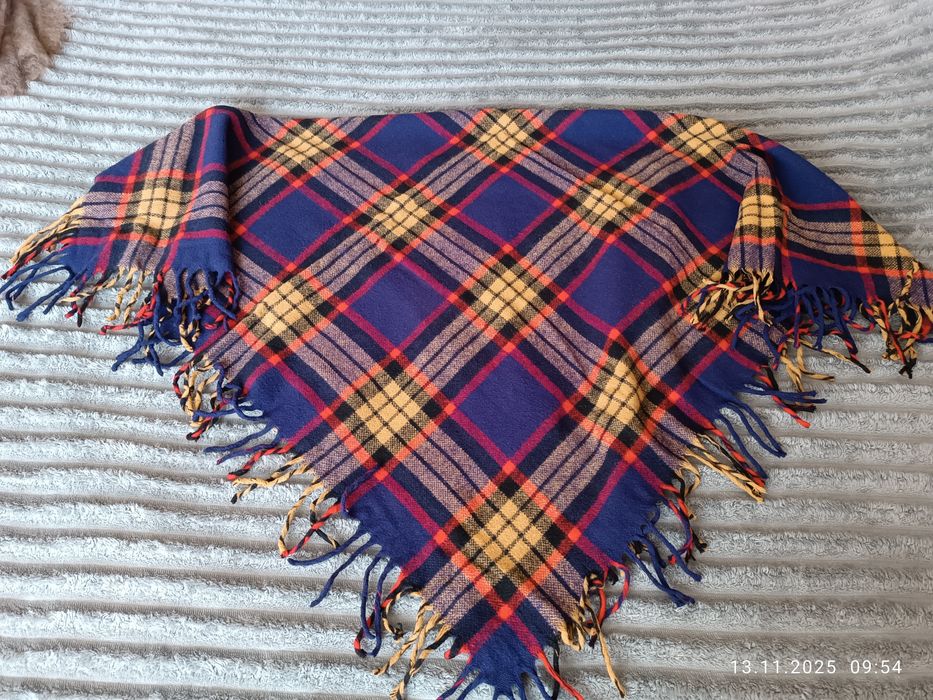 Хустка давня шерстяна