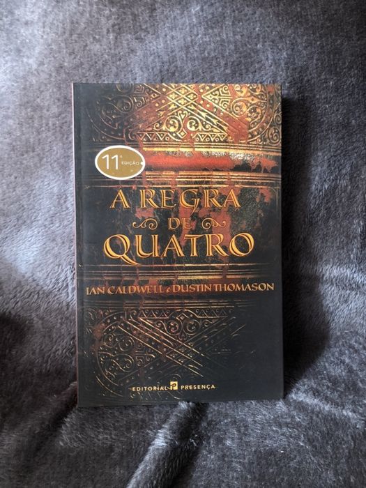 Livro “A Regra de Quatro” - Ian Caldwell, Dustin Thomason