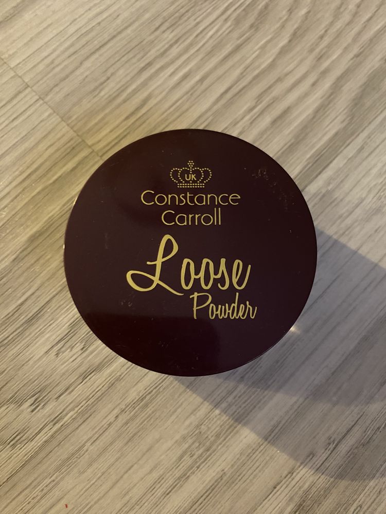 Constance Carrol loose powder