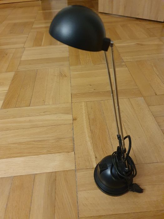 Latarka biurkowa LED delikatna moc okolo 2-3W
