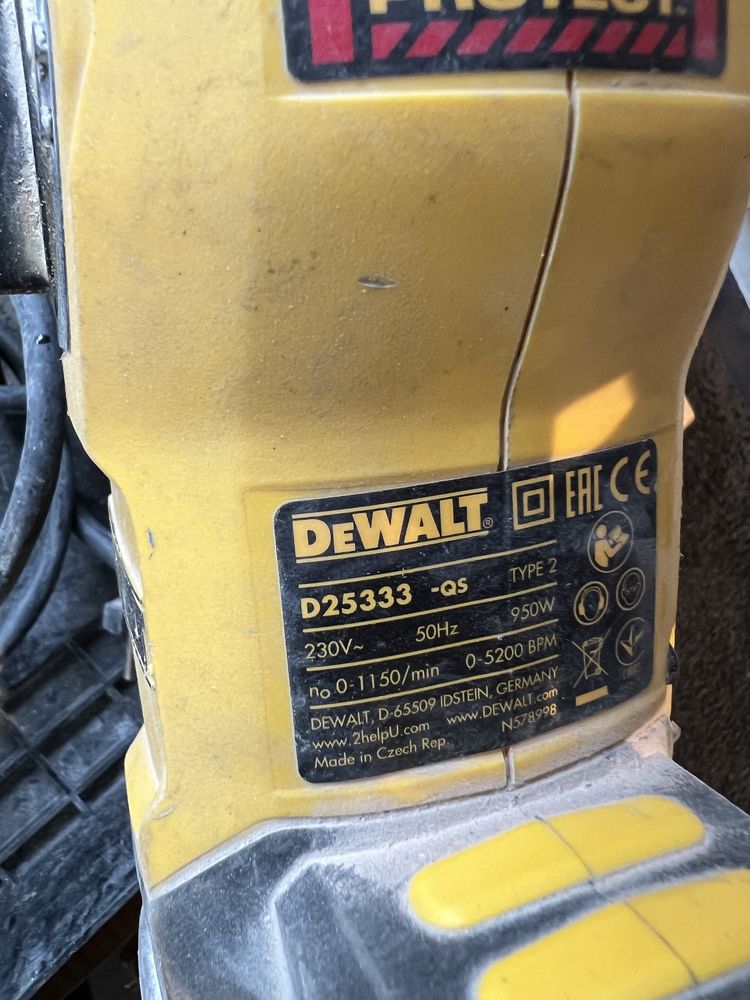 Młotowiertarka DeWalt D25333