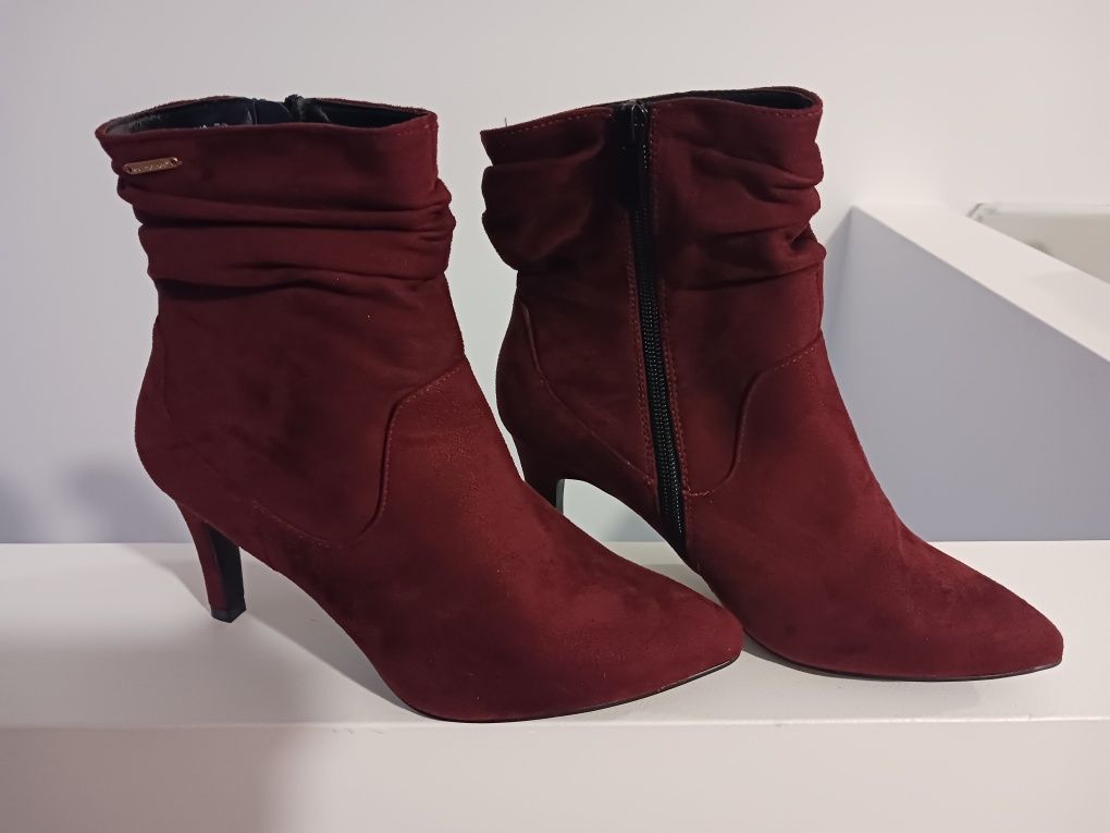 Botas Novas n.38