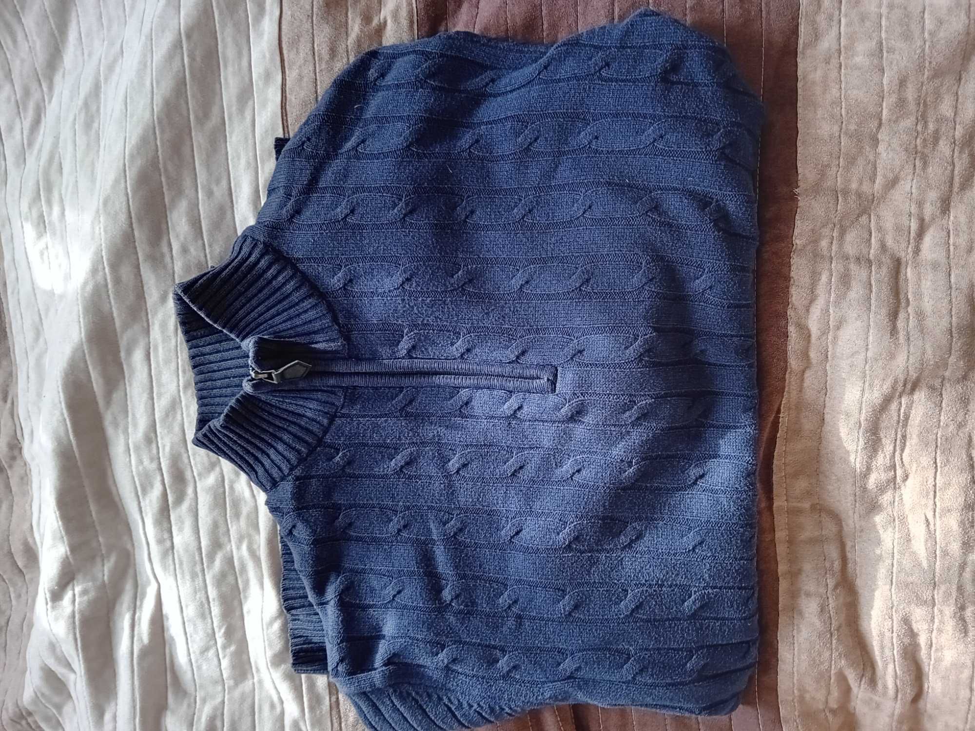 Swetr c and a xl